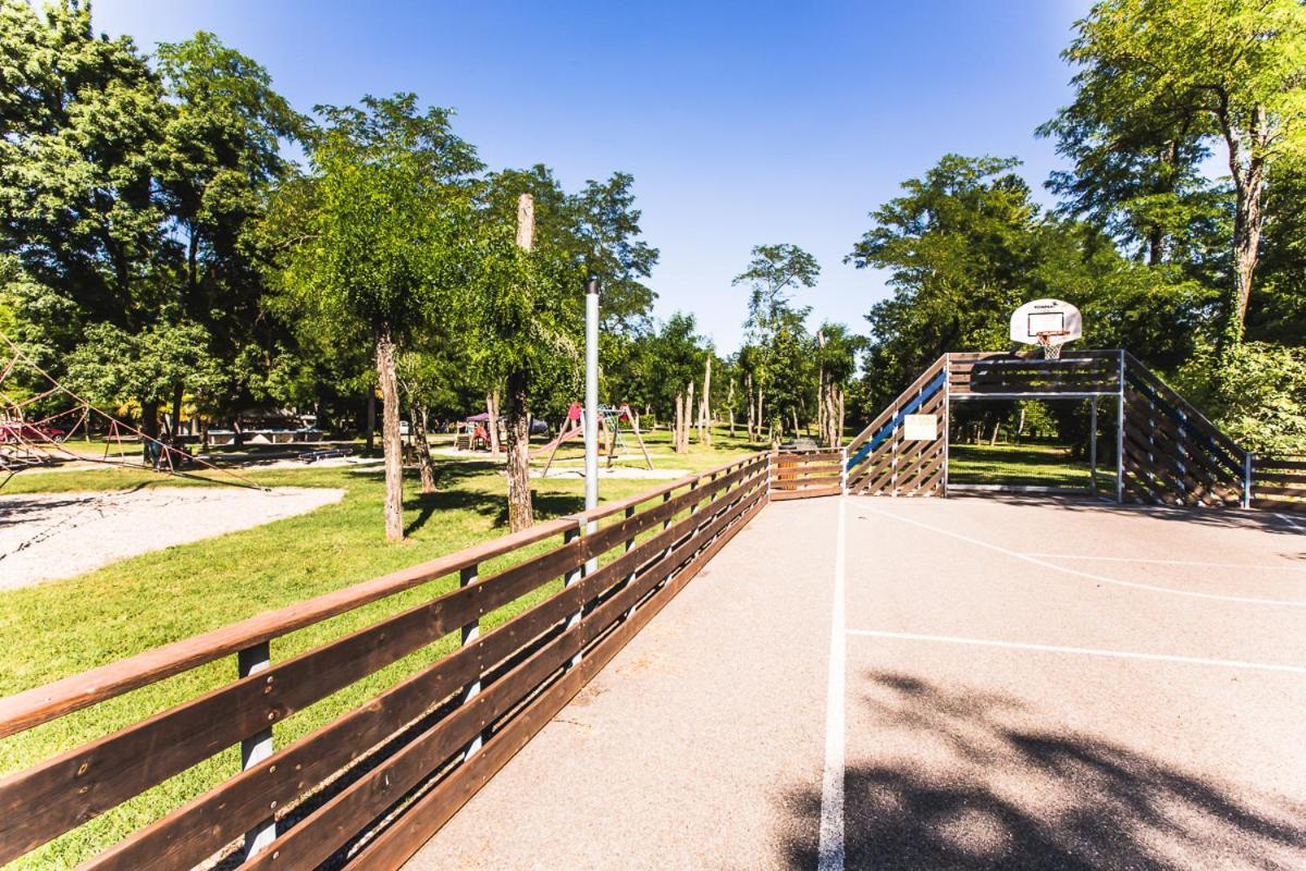 Camping La Chapouliere Ruoms Εξωτερικό φωτογραφία